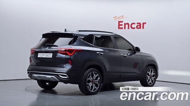 Kia Seltos из Кореи Encar