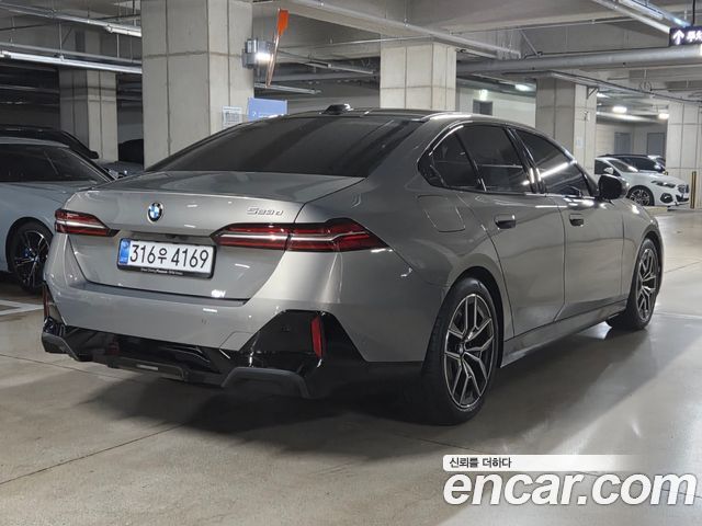 BMW 5-Series 523d M Sport — пробег 7351 км