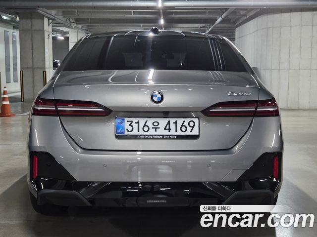 BMW 5-Series 523d M Sport — пробег 7351 км