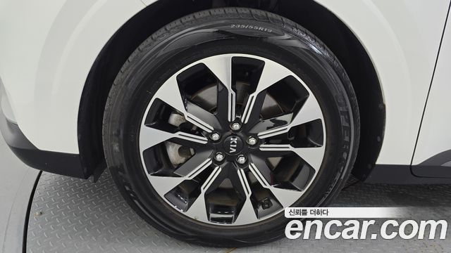 Kia Carnival 9-Seater Prestige — пробег 40 083 км — фото 5 из 5