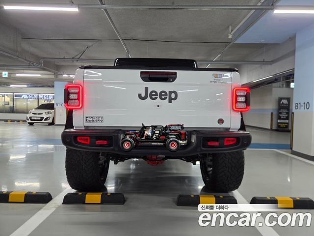 Jeep Gladiator 3.6 Rubicon — пробег 30 300 км — фото 4 из 5