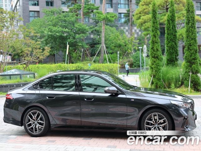 BMW 5-Series 520i M Sport — пробег 26 363 км — фото 3 из 5