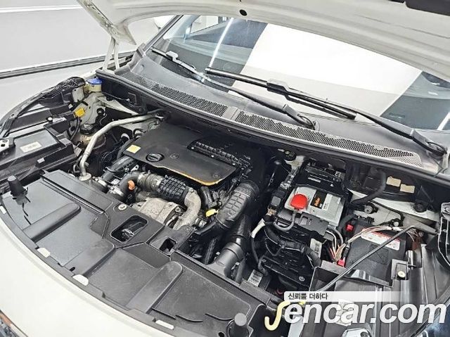 Peugeot 5008 1.6 BlueHDi Allure — пробег 140 395 км