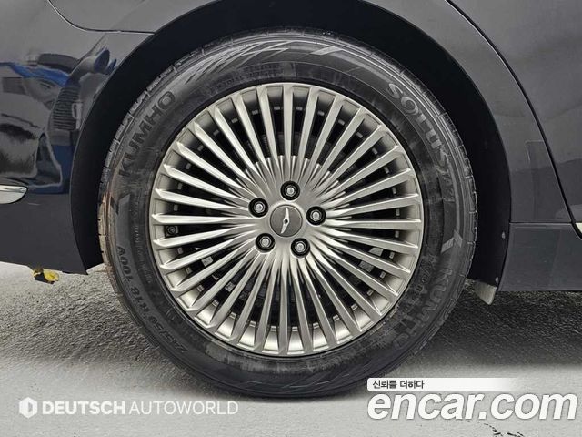 Genesis G90 3.8 AWD Luxury — пробег 147343 км