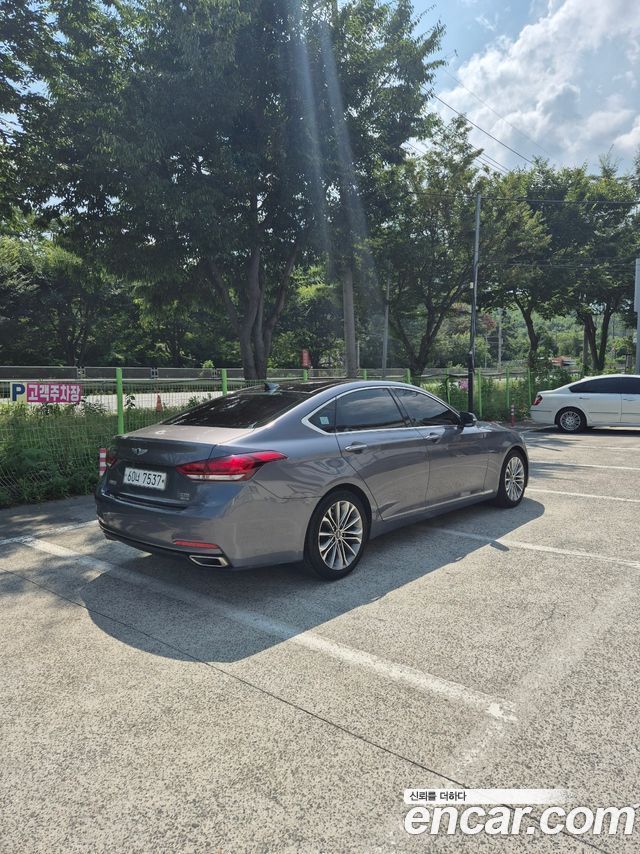 Hyundai Genesis G330 Premium AWD — пробег 177701 км