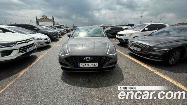 Hyundai Sonata 2.0 Premium Plus — пробег 20345 км
