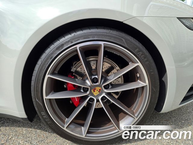Porsche 911 Carrera Cabriolet — пробег 18127 км