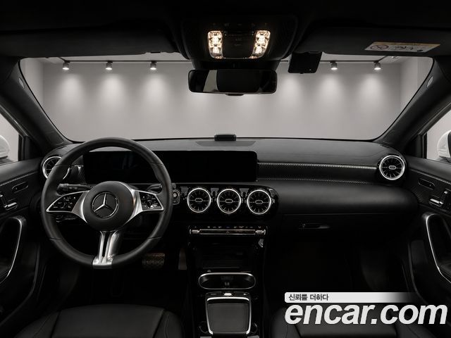 Mercedes-Benz A-Class A220 Hatchback — пробег 4135 км