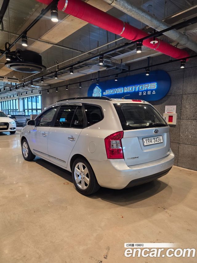 Kia Carens LPI 2.0 GLX Deluxe — пробег 230000 км