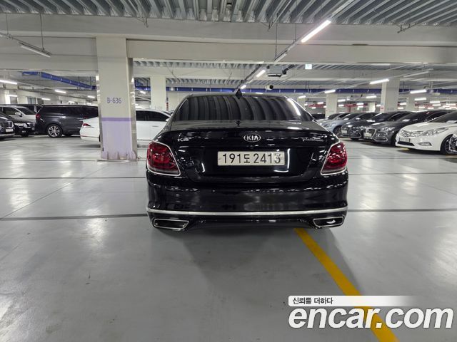 Kia K9 3.8 GDI AWD PlatinumⅠ — пробег 137925 км