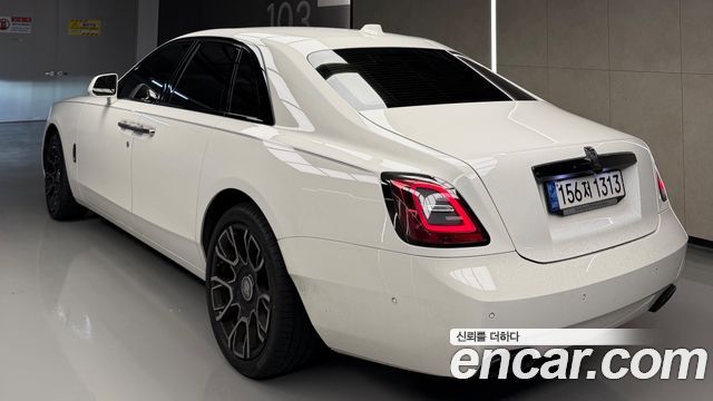Rolls-Royce Ghost 6.7 V12 Black Badge — пробег 28 000 км