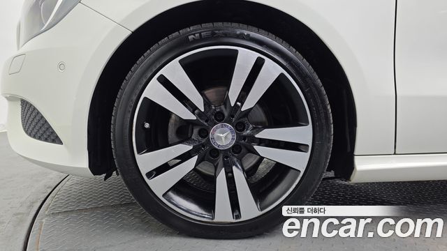 Mercedes-Benz A-Class из Кореи Encar