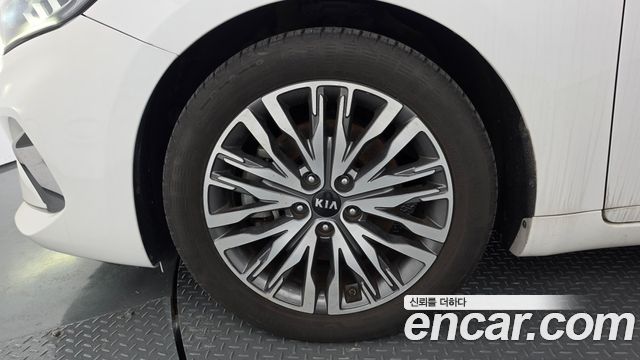 Kia K7 из Кореи Encar