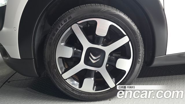 Citroen-DS C4 CACTUS из Кореи Encar