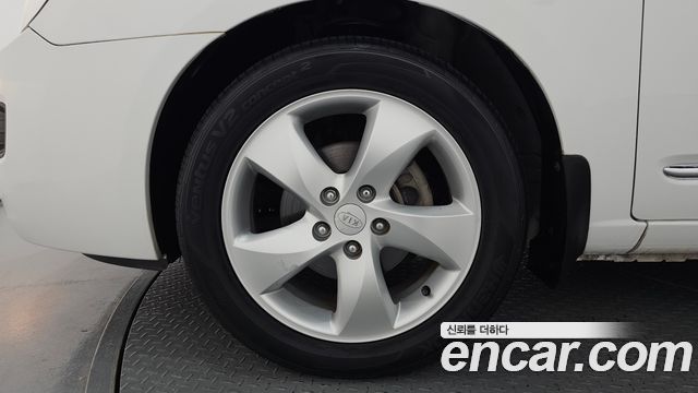 Kia Carens из Кореи Encar