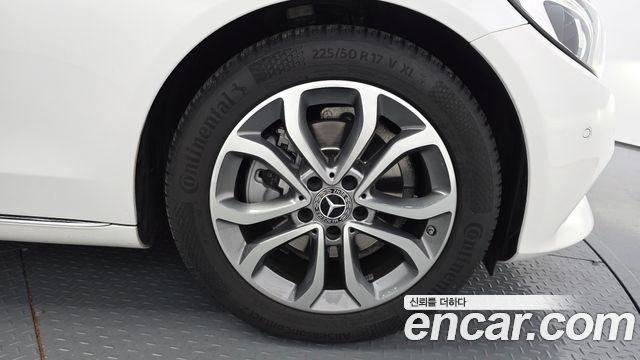 Mercedes-Benz C-Class из Кореи Encar