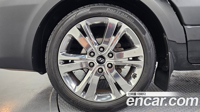 Hyundai Solati 15-seater Luxury — пробег 105669 км