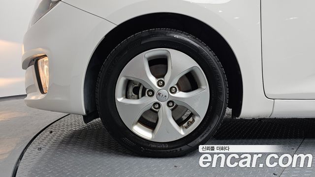 Kia Carens из Кореи Encar