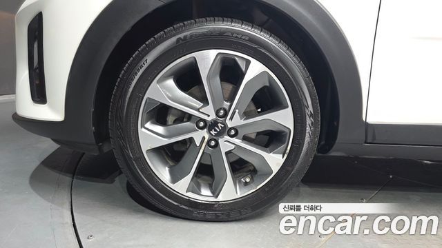 Kia Stonic Diesel 1.6 Prestige 2017 — пробег 121 753 км