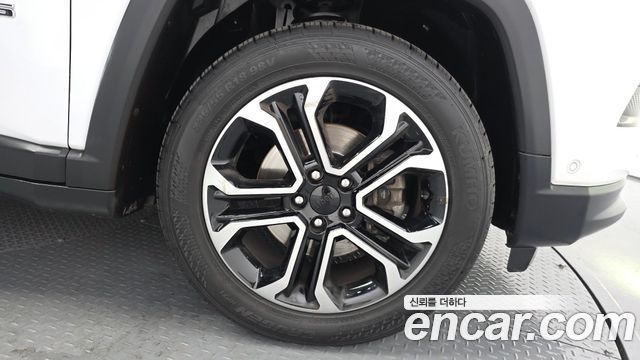 Jeep Compass 2.4 limited 2WD — пробег 39209 км