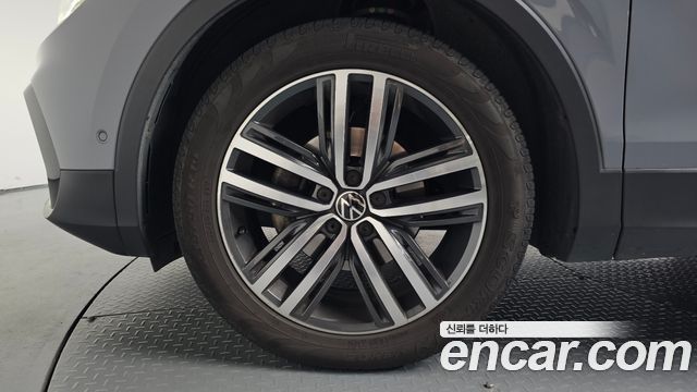 Volkswagen Tiguan 2.0 TDI Prestige — пробег 87 269 км — фото 5 из 5