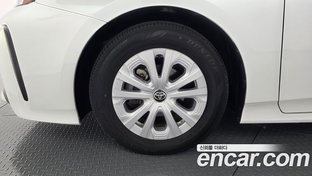 Toyota Prius из Кореи Encar