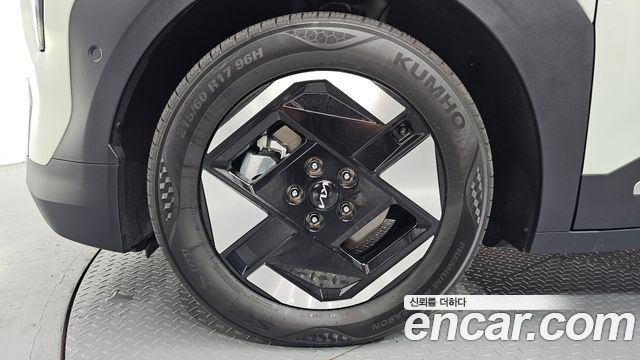 Kia EV3 из Кореи Encar