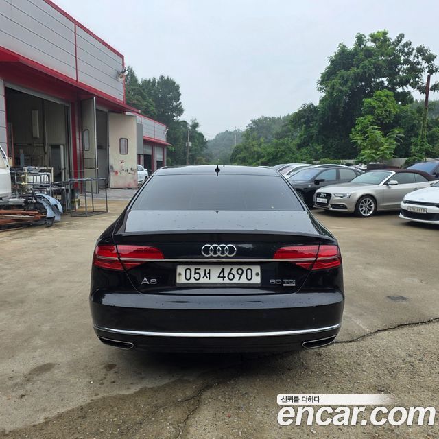 Audi A8 60 TDI Quattro D4 — пробег 210 609 км