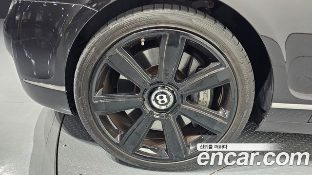 Bentley Flying Spur из Кореи Encar