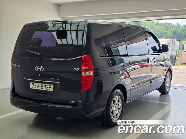 Hyundai Starex 12-Seater Wagon CVX Deluxe — пробег 150000 км