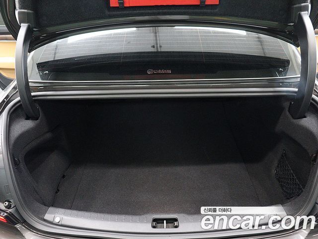 Volvo S90 B6 AWD Ultimate Bright — пробег 28617 км