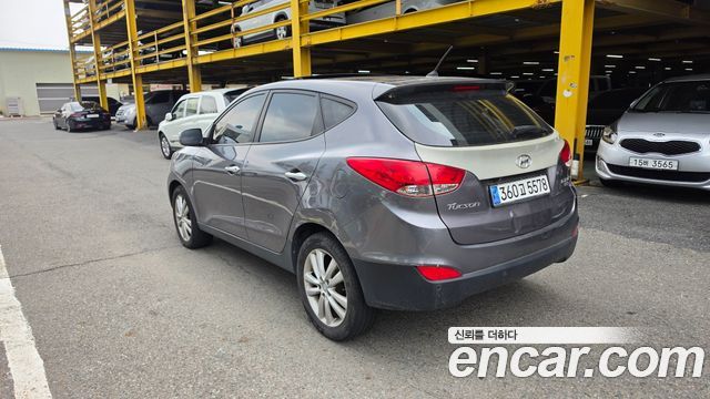 Hyundai Tucson Diesel 2WD LX20 Luxury — пробег 184 711 км — фото 5 из 5