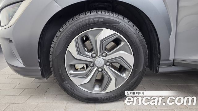 Hyundai Kona из Кореи Encar