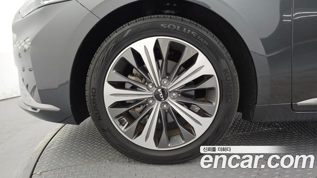 Kia K8 из Кореи Encar