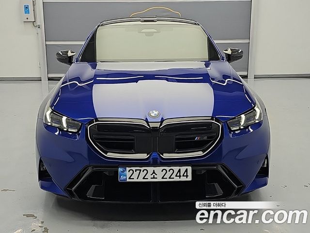 BMW M5 M5 Sedan 2025 — пробег 4 395 км