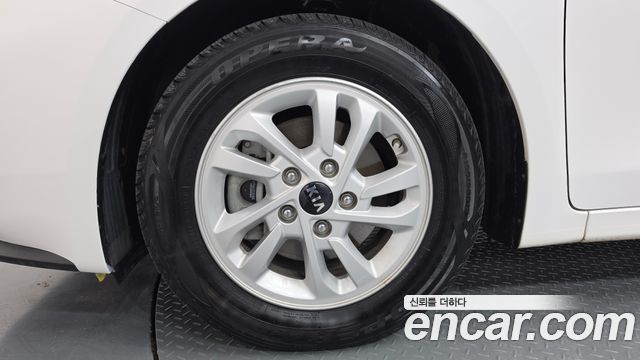 Kia K3 из Кореи Encar