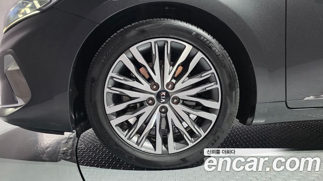 Kia K7 из Кореи Encar