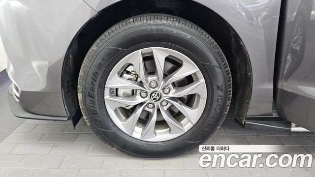 Toyota Sienna 2.5 Hybrid AWD — пробег 51 377 км