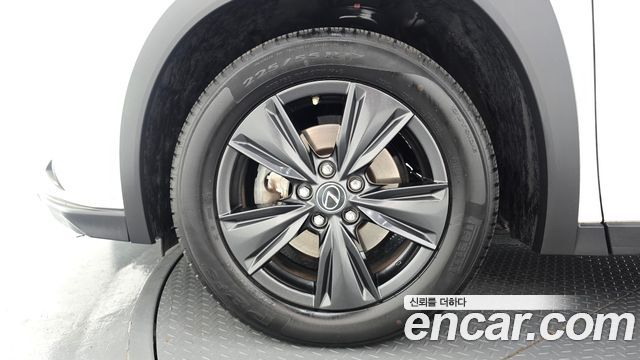 Lexus UX из Кореи Encar