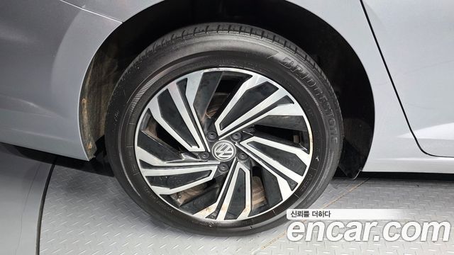 Volkswagen Jetta 1.4 TSI Premium — пробег 51 252 км