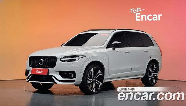 Volvo XC90 T8 R-Design Hybrid — пробег 49 878 км