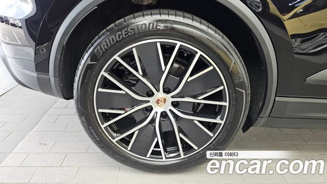 Porsche Macan из Кореи Encar