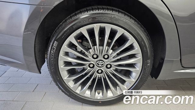 Toyota Avalon Limited — пробег 114 097 км