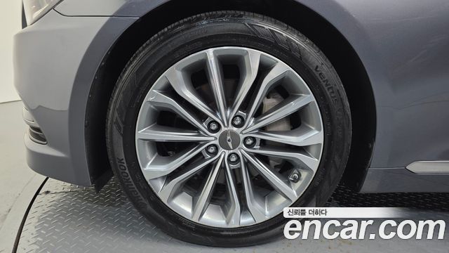 Hyundai Genesis из Кореи Encar