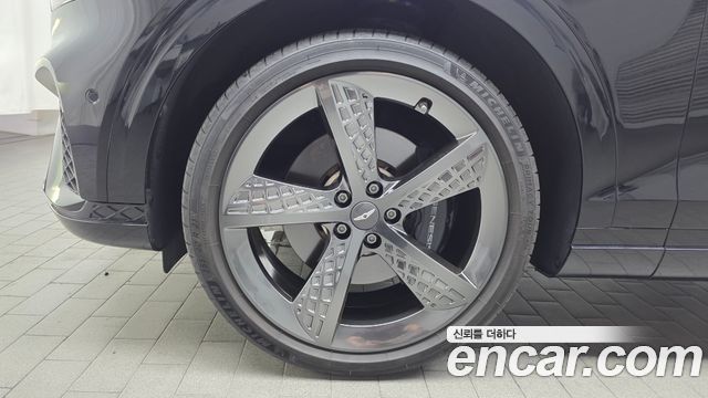 Genesis GV70 из Кореи Encar