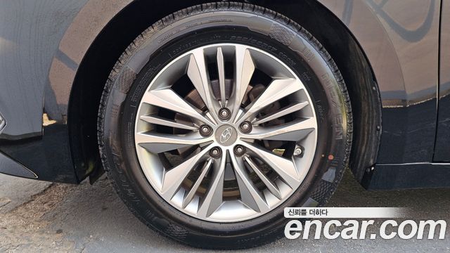 Hyundai Grandeur из Кореи Encar