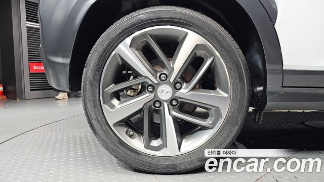 Hyundai Kona из Кореи Encar