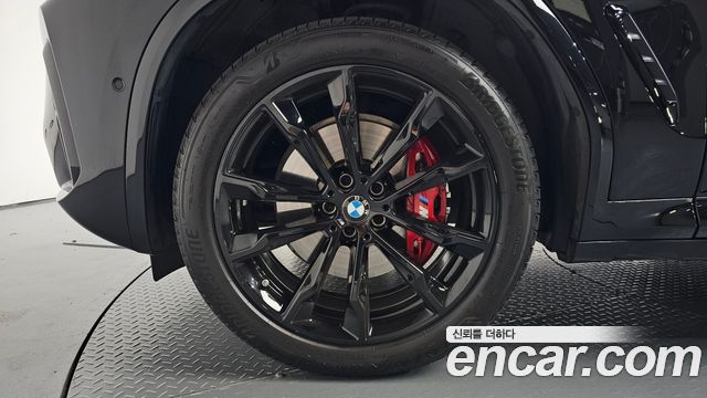 BMW X4 xDrive20i M Sports Pro — пробег 5 693 км — фото 5 из 5