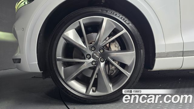 Genesis GV70 из Кореи Encar
