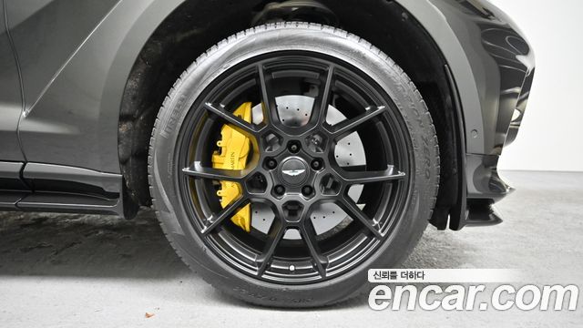 Astonmartin DBX из Кореи Encar